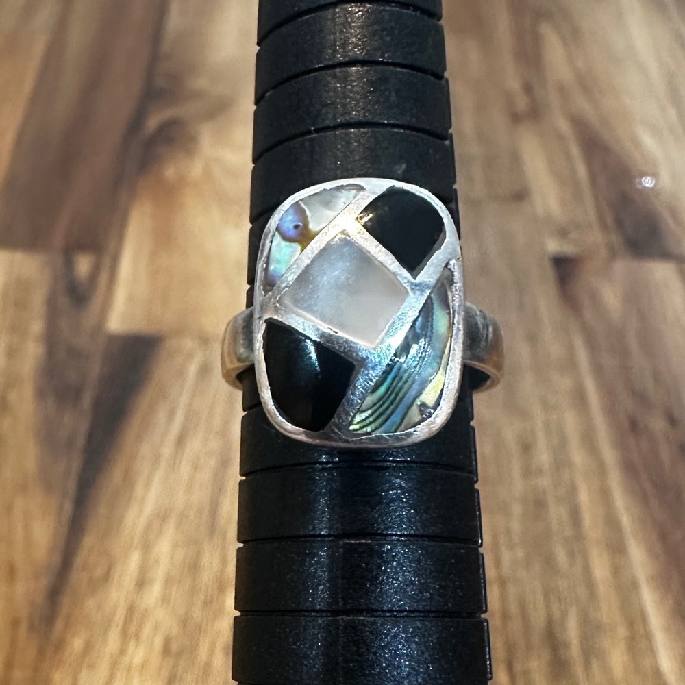 Elegant 925 Silver Women's Ring